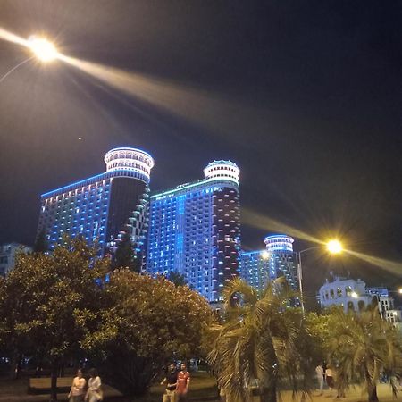 Orbi Batumi Apart Hotel Sea View Bagian luar foto