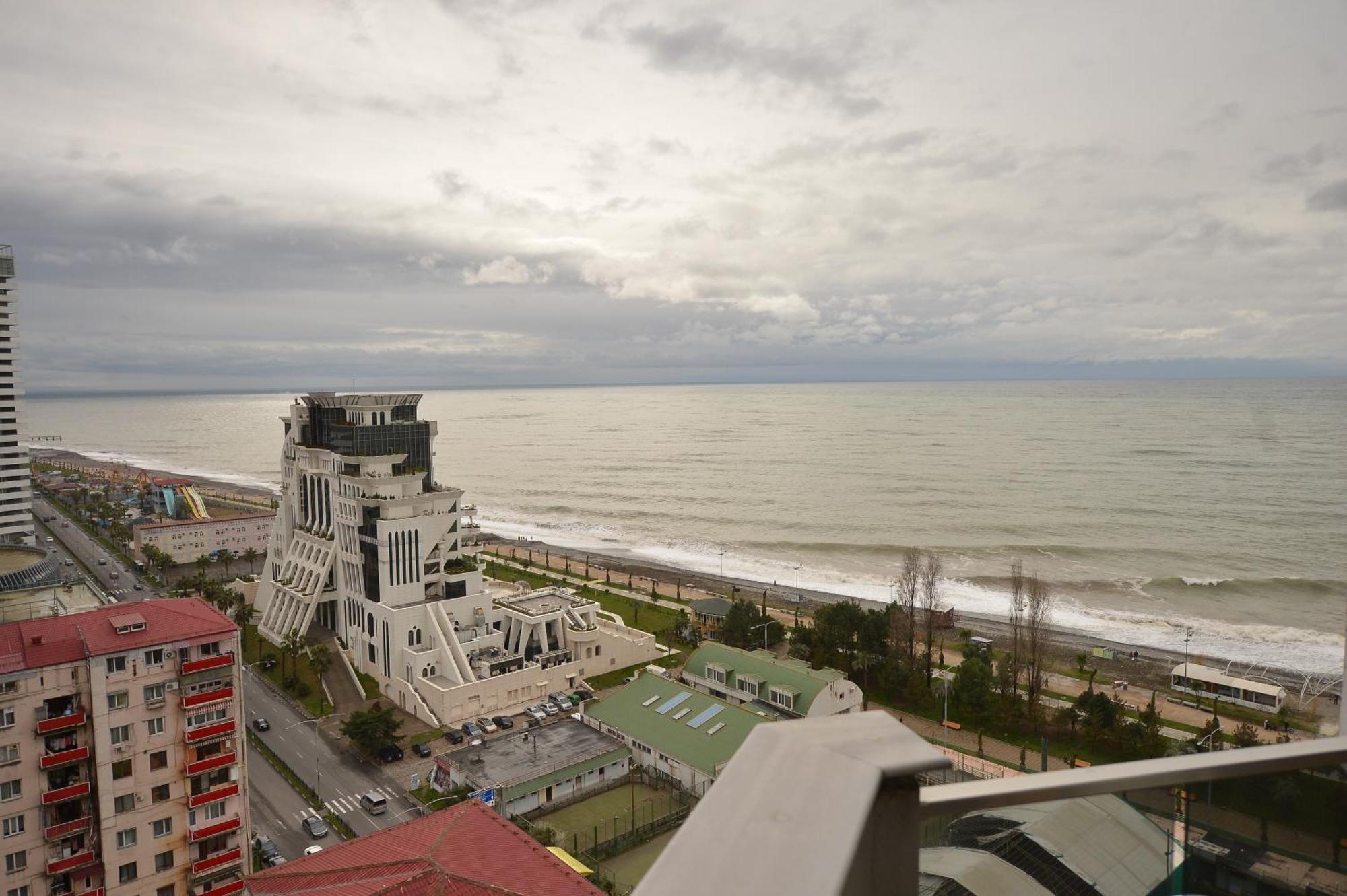 Orbi Batumi Apart Hotel Sea View Bagian luar foto